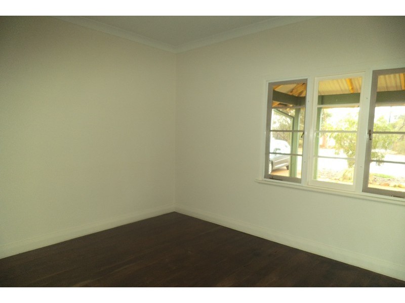 7 Clarke Street, Northam WA 6401