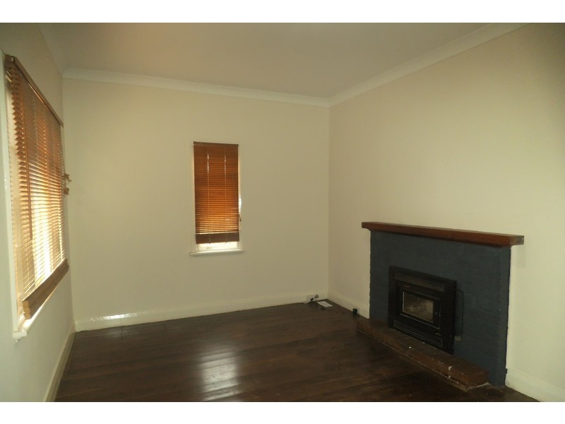 7 Clarke Street, Northam WA 6401