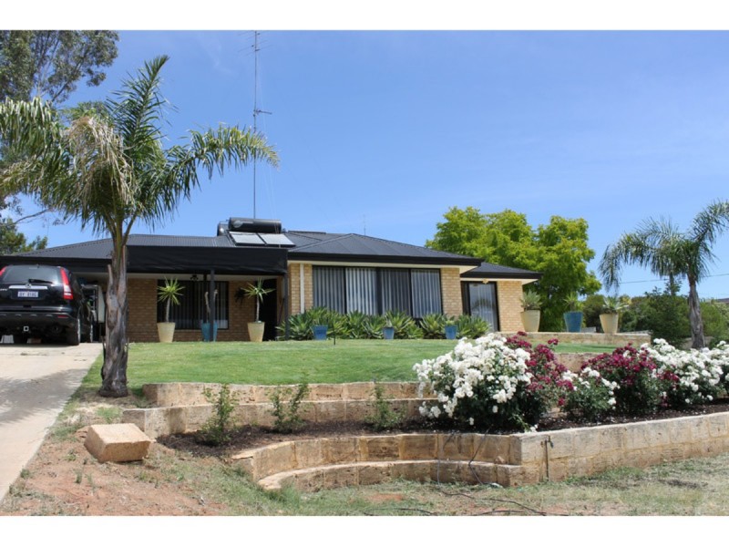 8 Freind Place, Northam WA 6401