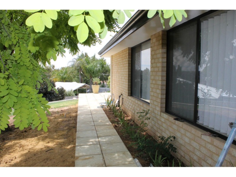 8 Freind Place, Northam WA 6401