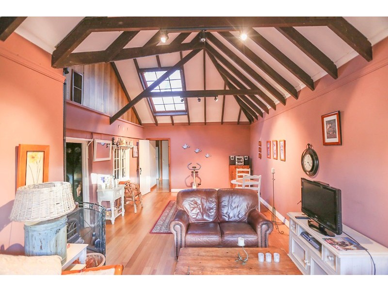6298 Toodyay Road, Toodyay WA 6566