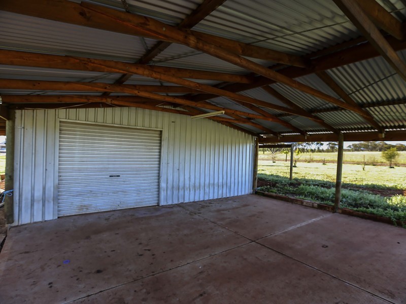 57 One Man Road, Toodyay WA 6566