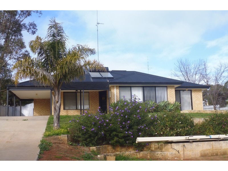 8 Freind Place, Northam WA 6401