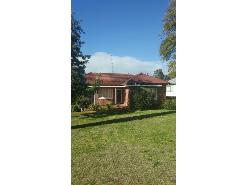 4 Enfield Terrace, Northam WA 6401