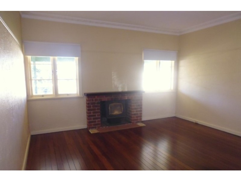 4 Enfield Terrace, Northam WA 6401