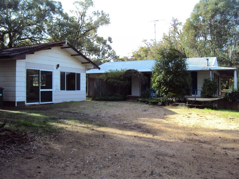 19 Howard Road, Toodyay WA 6566