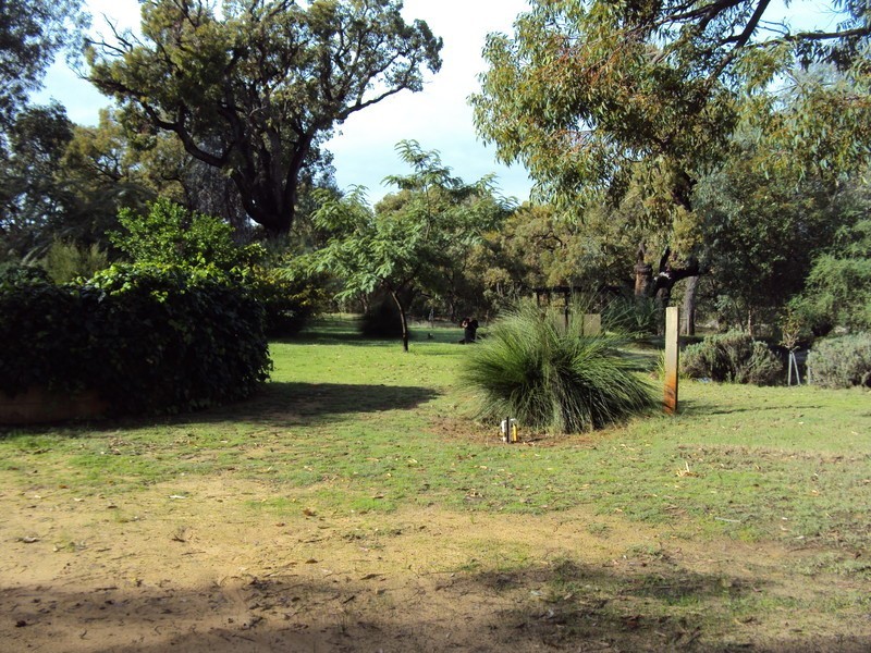 19 Howard Road, Toodyay WA 6566