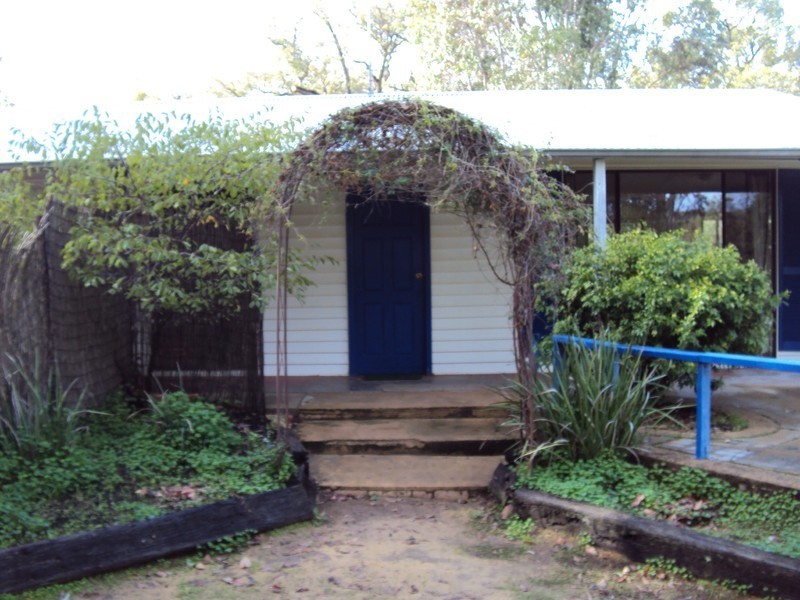 19 Howard Road, Toodyay WA 6566