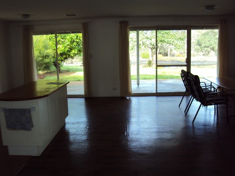 19 Howard Road, Toodyay WA 6566