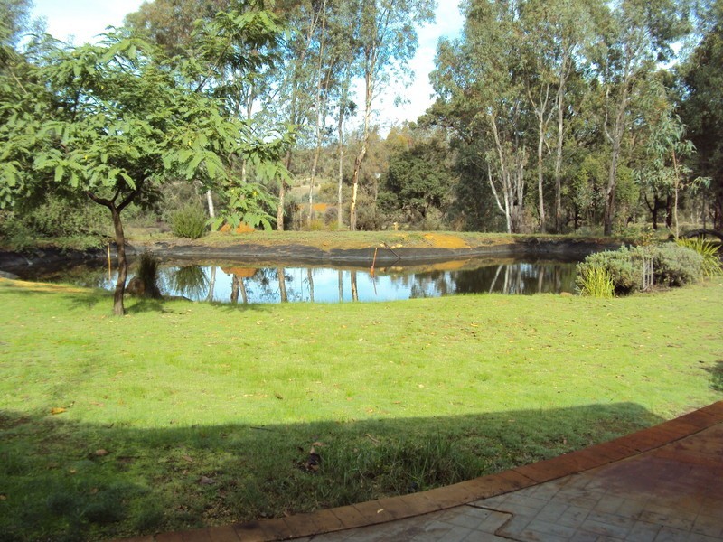 19 Howard Road, Toodyay WA 6566