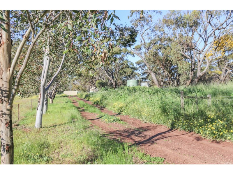 2278 Bindi Bindi-Toodyay Road, Toodyay WA 6566