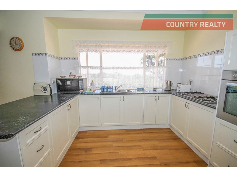 70 Beering Road, Irishtown WA 6401