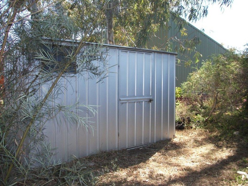 68 suburban Road, York WA 6302