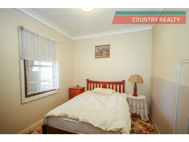 8 Jubilee Street, Merredin WA 6415