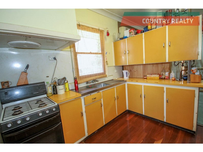 8 Jubilee Street, Merredin WA 6415