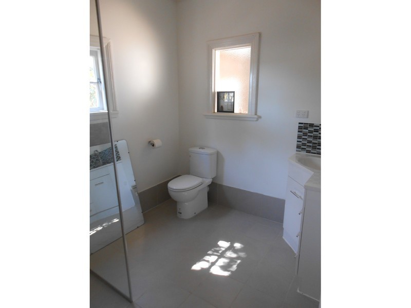 77 Gairdner Street, Northam WA 6401