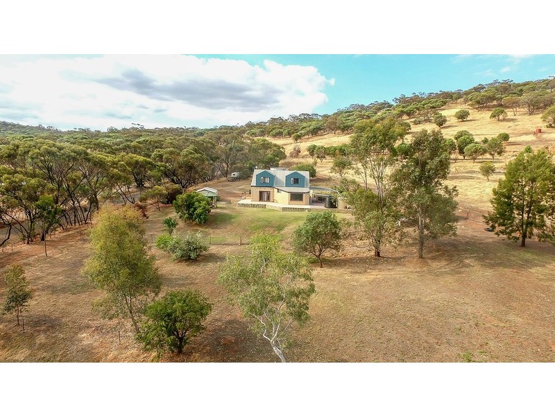 305 Picnic Hill Road, Toodyay WA 6566