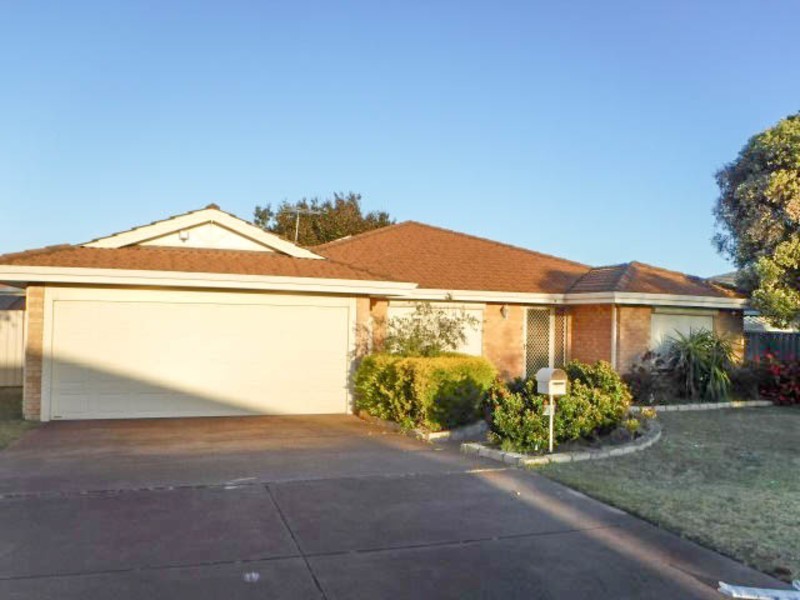 3 Halfmoon Place, Waikiki WA 6169