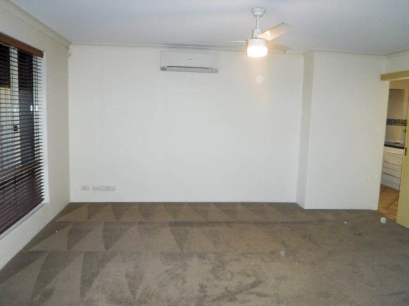 3 Halfmoon Place, Waikiki WA 6169