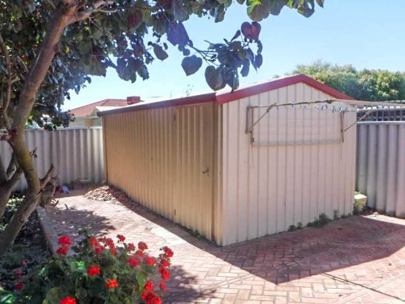 3 Halfmoon Place, Waikiki WA 6169