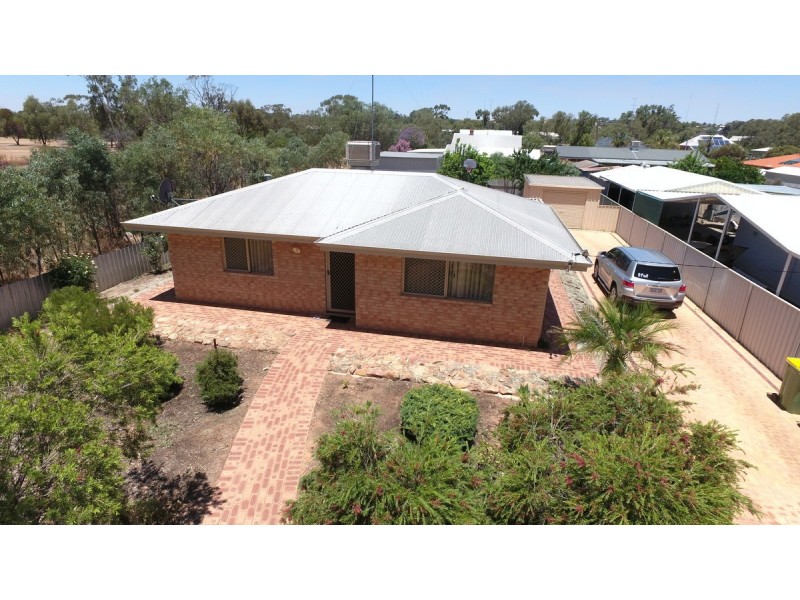 9 Nicholson Street, Northam WA 6401
