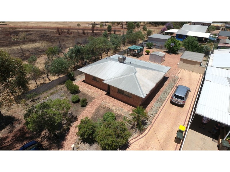 9 Nicholson Street, Northam WA 6401