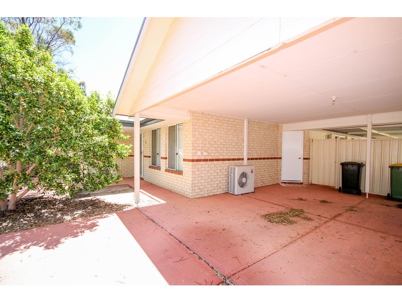 21 Cowan Way, Merredin WA 6415