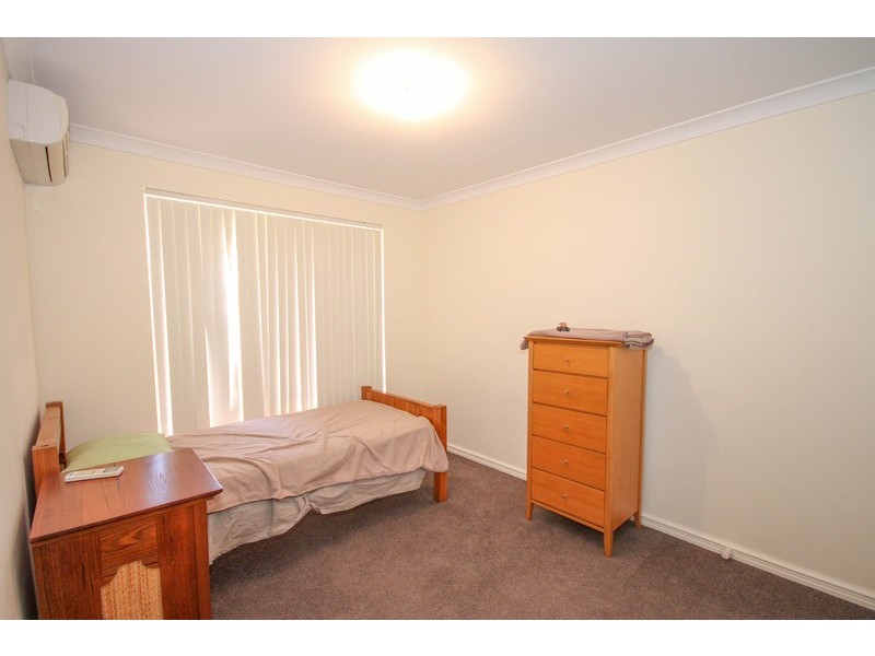 21 Cowan Way, Merredin WA 6415