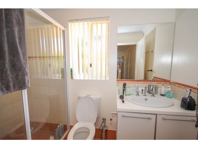 21 Cowan Way, Merredin WA 6415