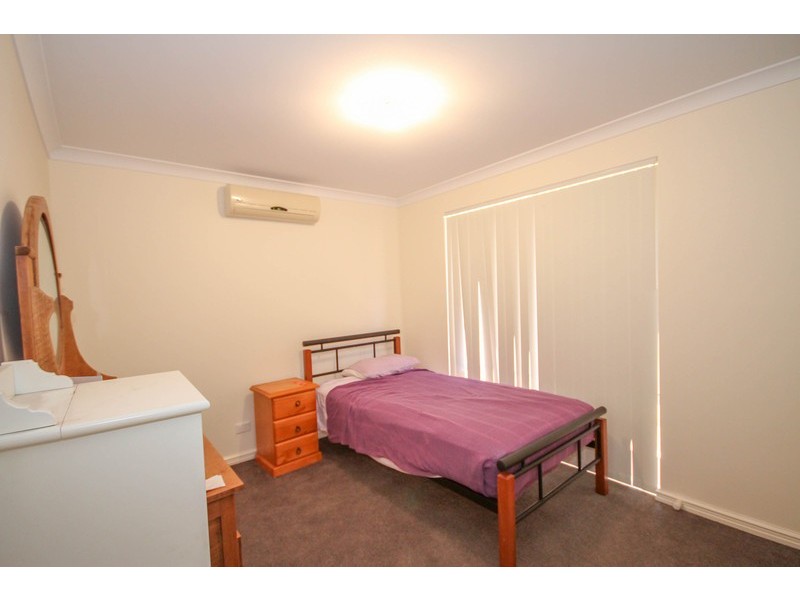 21 Cowan Way, Merredin WA 6415