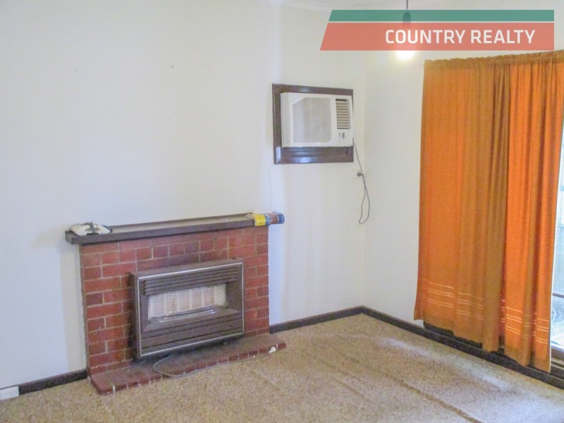 70 Caw Street, Merredin WA 6415