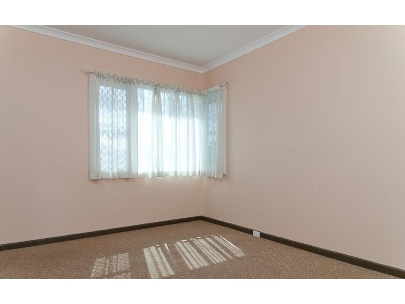 6 Strickland Avenue, Northam WA 6401