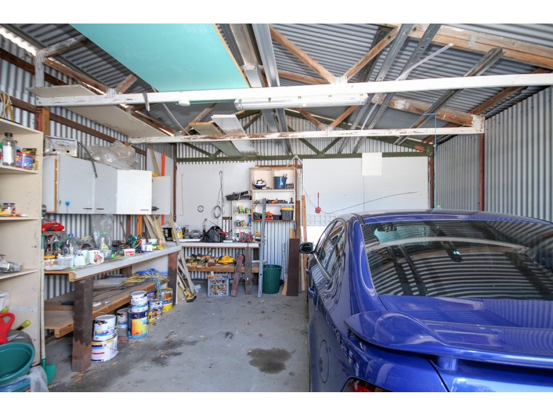 8 Knight Street, Northam WA 6401