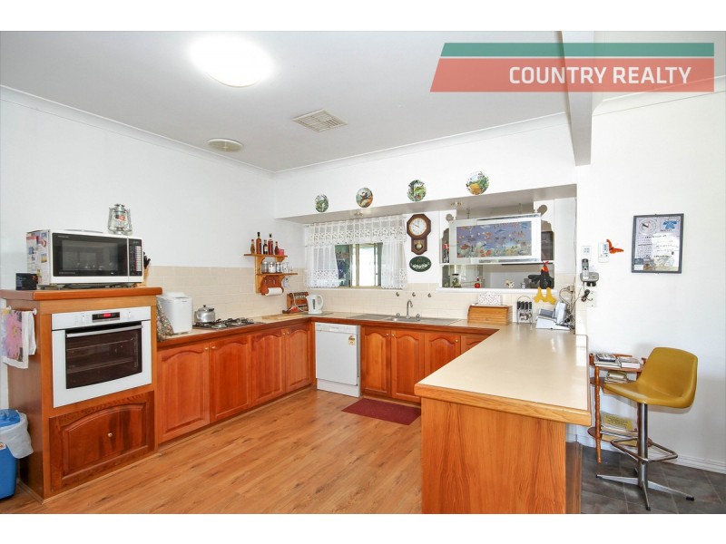 325 Rickeys Road, Beverley WA 6304