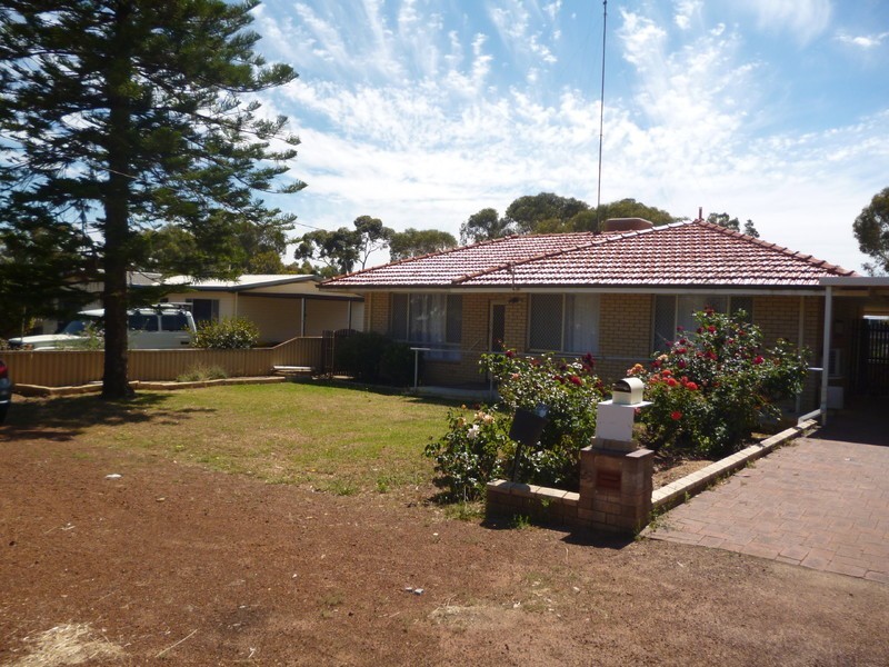 23 Lyon Street, Northam WA 6401