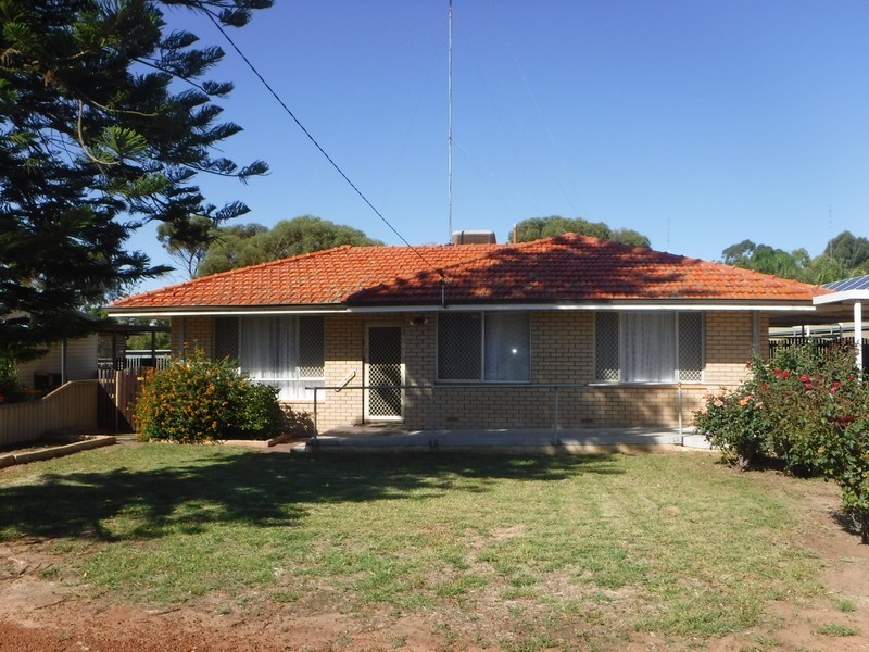 23 Lyon Street, Northam WA 6401