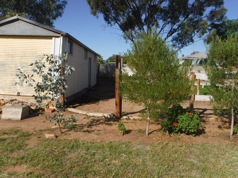 23 Lyon Street, Northam WA 6401