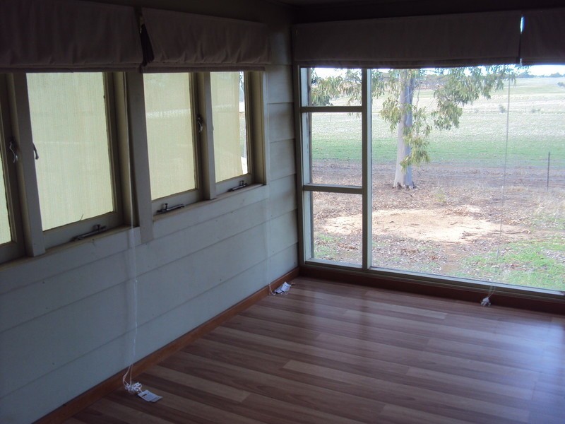 203 Hughes Road, Wongamine WA 6401