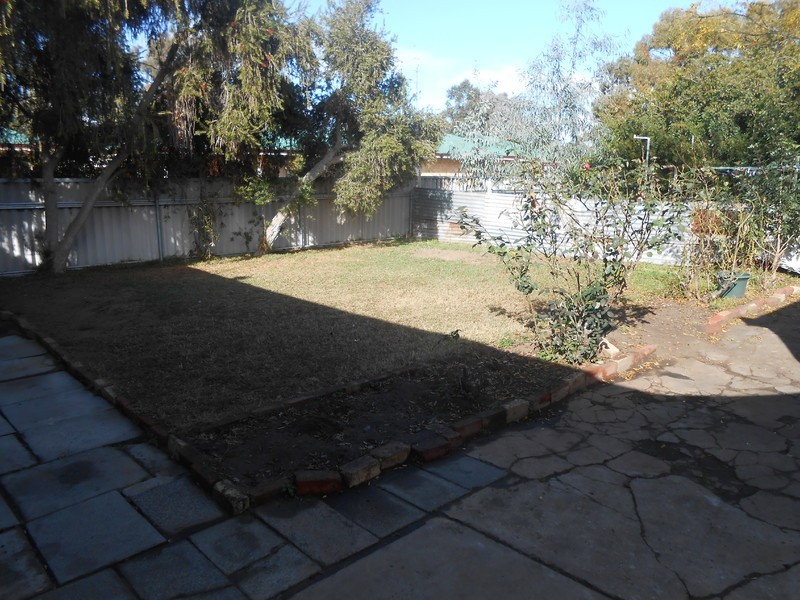 13 Weld Street, Northam WA 6401