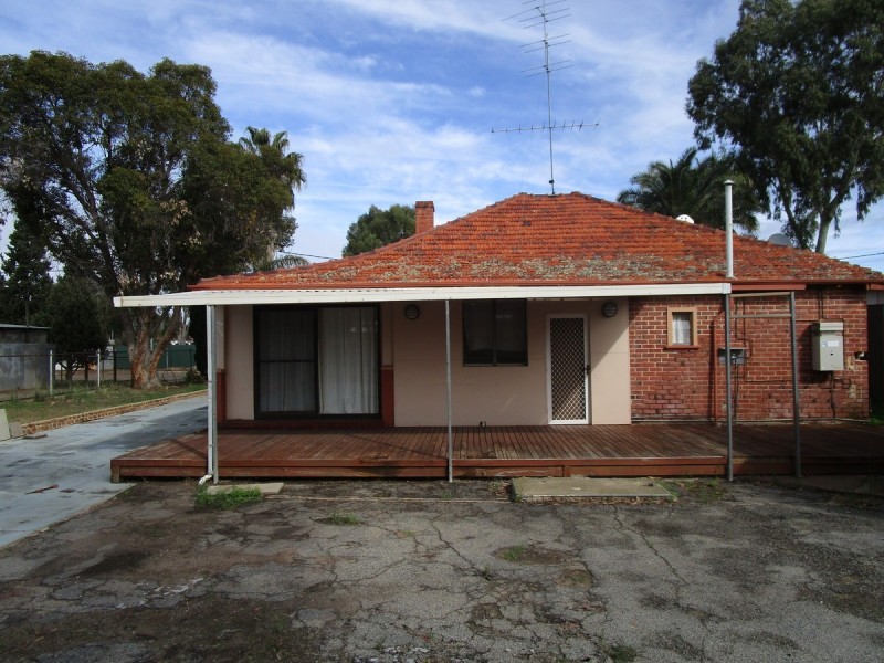 2 Millington Street, Northam WA 6401