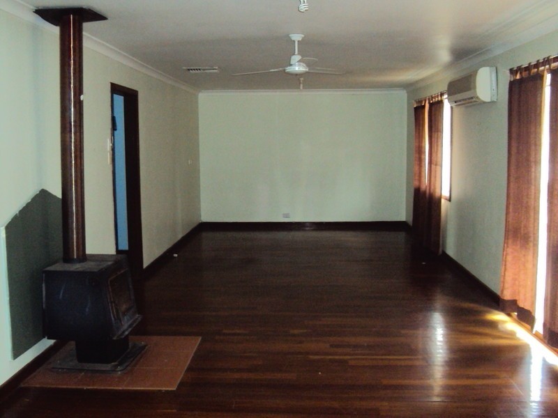 8 Herbert Street, Toodyay WA 6566