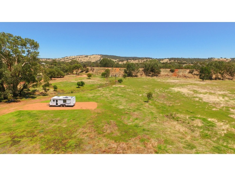 70 Clarkson Street, Toodyay WA 6566