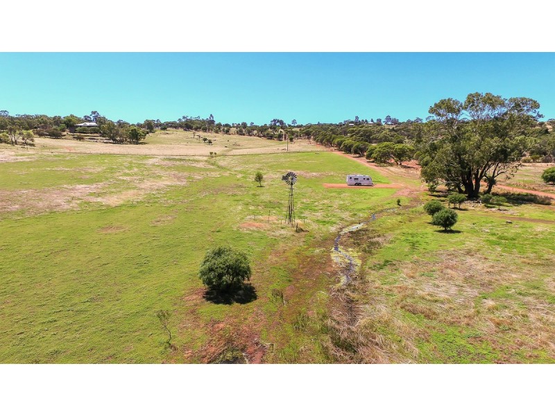 70 Clarkson Street, Toodyay WA 6566
