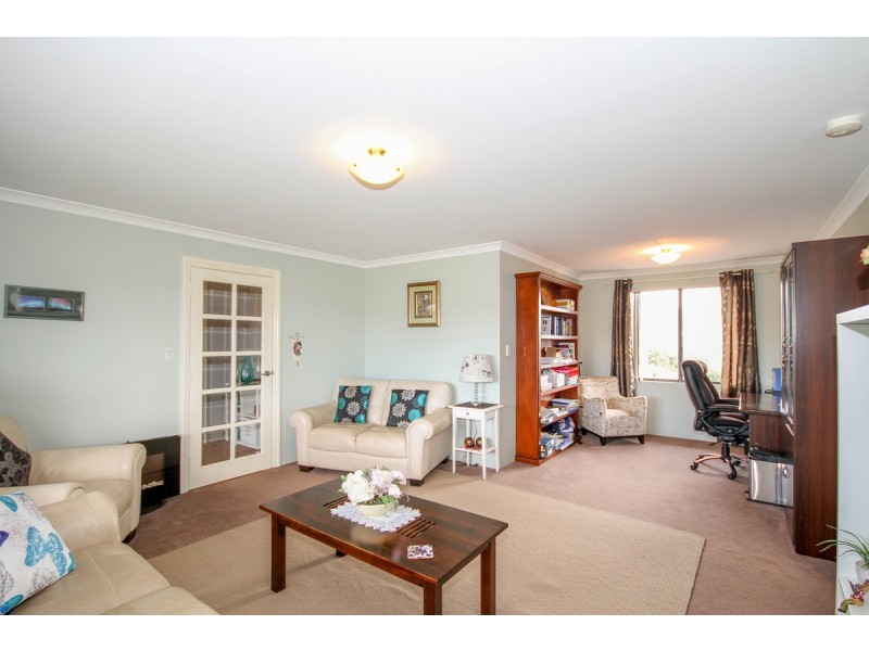 35 Langford Road, York WA 6302