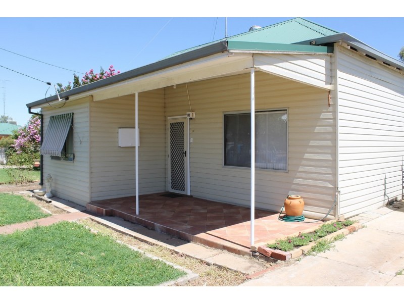15 Weld Street, Northam WA 6401
