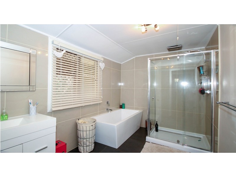 84 Suburban Road, Northam WA 6401