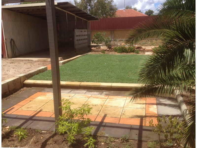 84 Suburban Road, Northam WA 6401