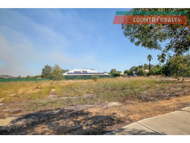 43 Mitchell Avenue, Northam WA 6401