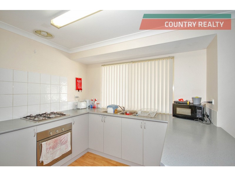 19 Railway Street, Beverley WA 6304