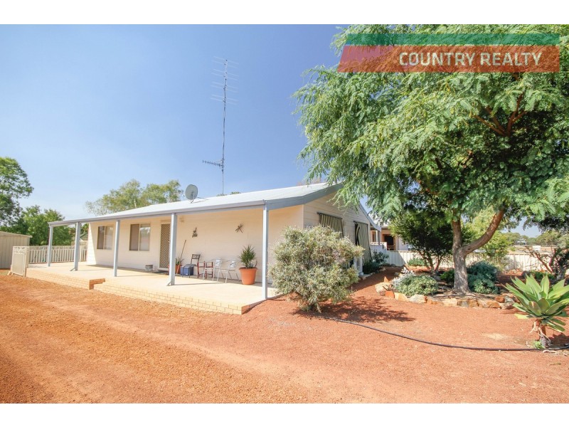 19 Railway Street, Beverley WA 6304